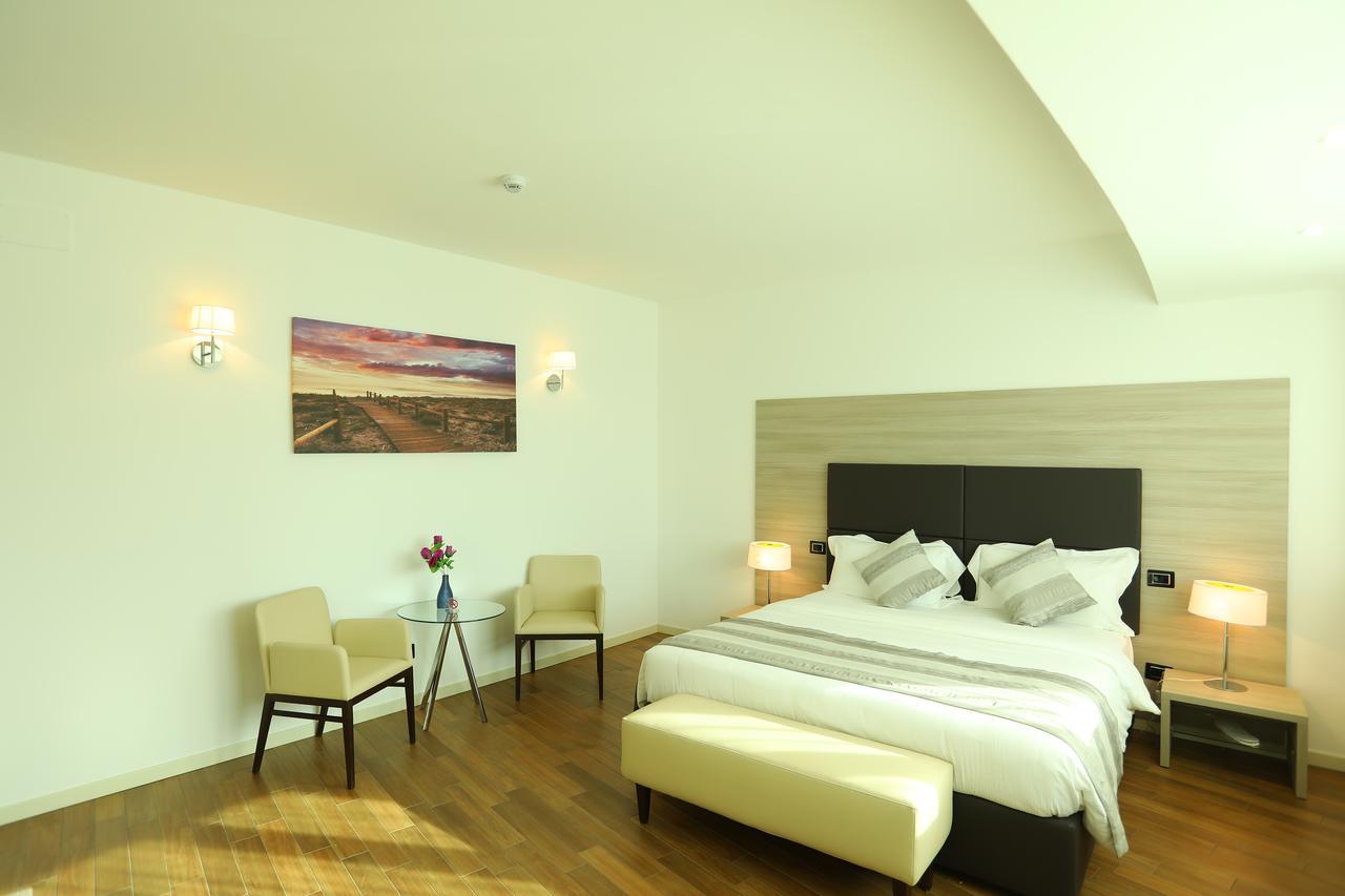 Hotel Nuvola プラート エクステリア 写真