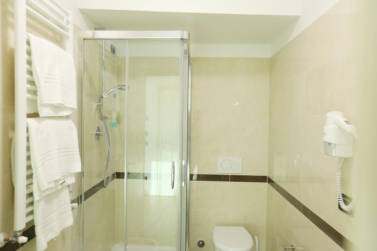 Hotel Nuvola プラート エクステリア 写真